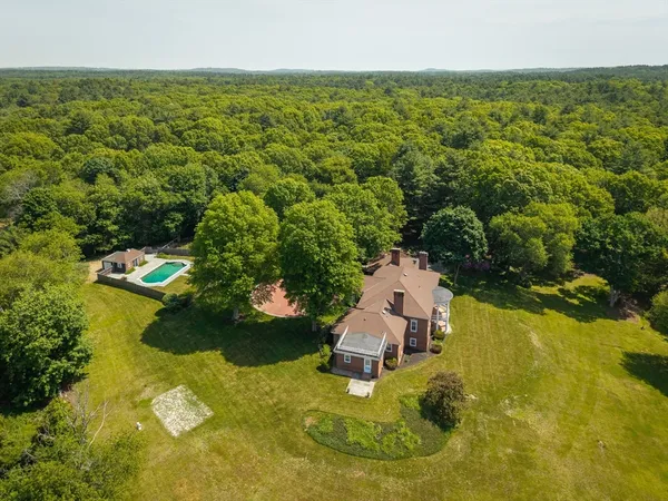$2,995,000 | 159 Woodland Mead, Hamilton, MA 01982