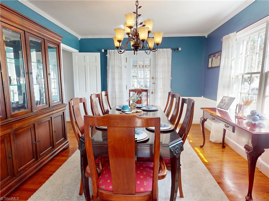 224 Country Club Road Mount Airy, NC 27030 - Photo 2 of 34