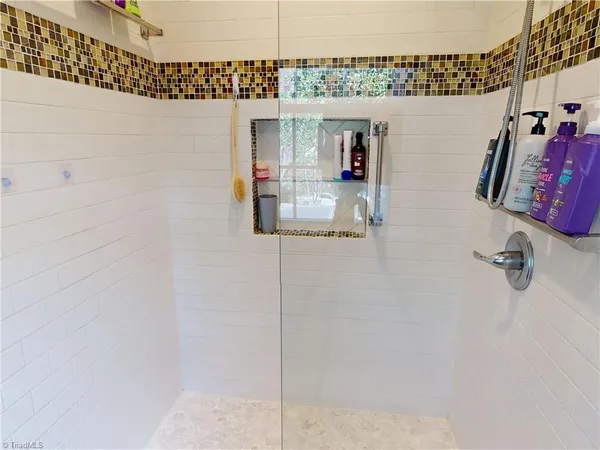 $349,900 | 224 Country Club Road, Mount Airy, NC 27030