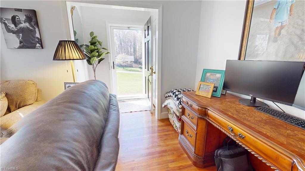 224 Country Club Road Mount Airy, NC 27030 - Photo 6 of 34