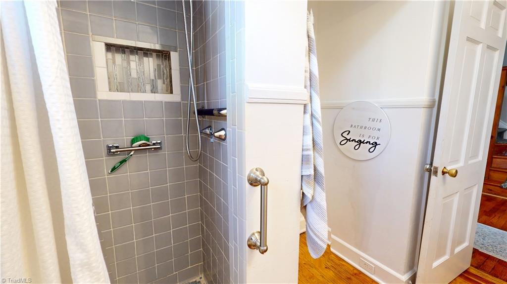 224 Country Club Road Mount Airy, NC 27030 - Photo 9 of 34