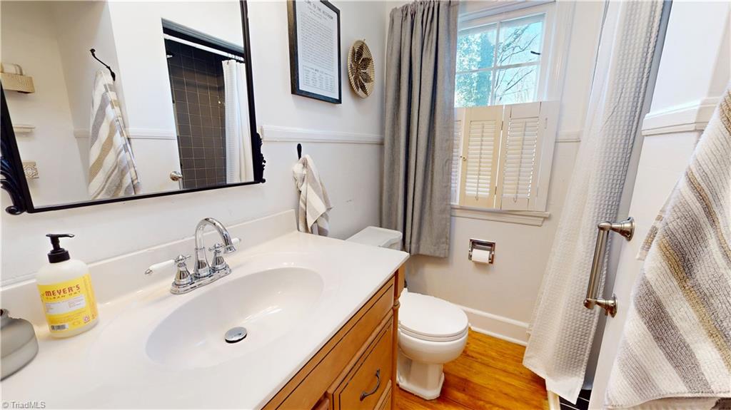 224 Country Club Road Mount Airy, NC 27030 - Photo 10 of 34