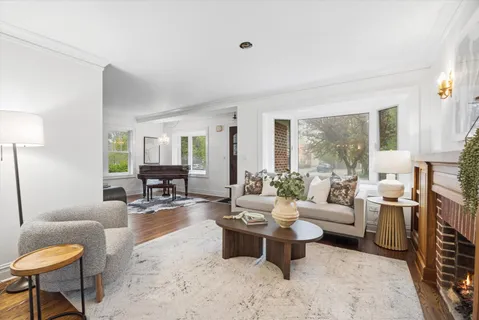 $1,275,000 | 5116 Woodland Avenue, Western Springs, IL 60558