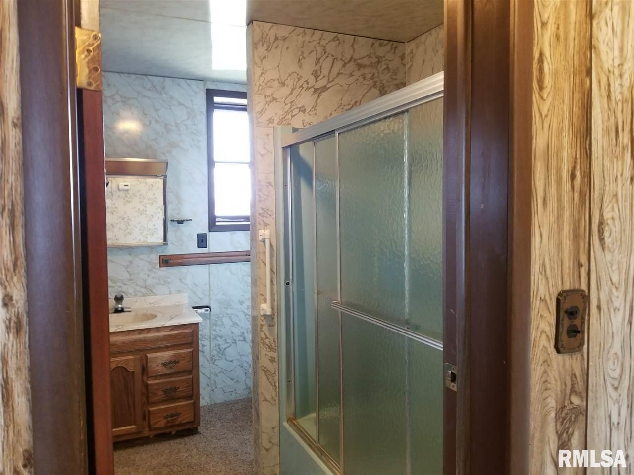 408 Ridge Avenue Delmar, IA 52037 - Photo 6 of 9 Gallery Image 6