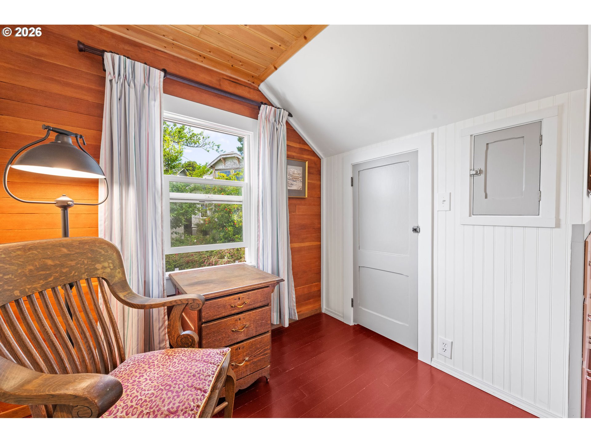 561 Rivington Street Astoria, OR 97103 - Photo 23 of 46