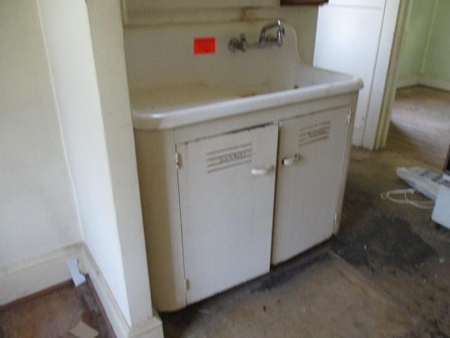 1430 Main Street Southwest Roanoke, VA 24015 - Photo 9 of 21 a utility room with dryer and washer