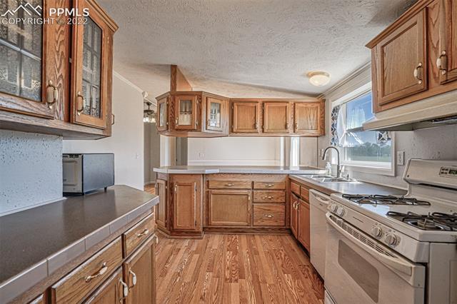595 Paddock Road Colorado Springs, CO 80930 - Photo 9 of 21 Gallery Image 9