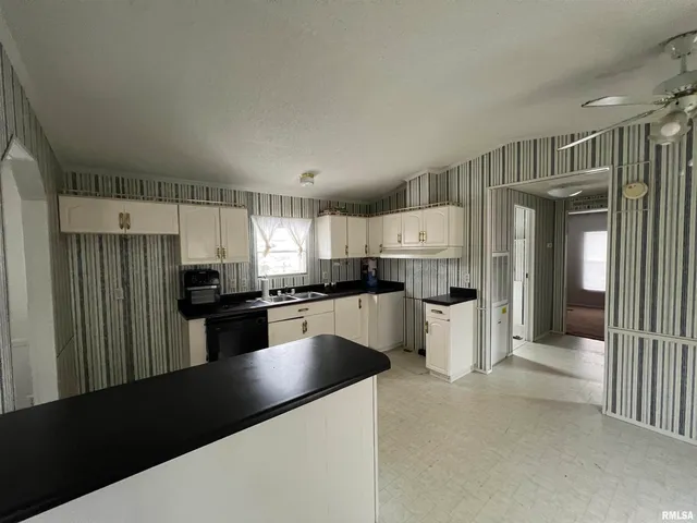 $59,000 | 112 North Old Marion Road, Goreville, IL 62939