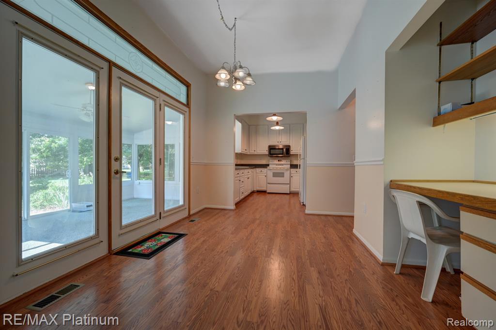 240 East Rolston Road Linden, MI 48451 - Photo 7 of 48