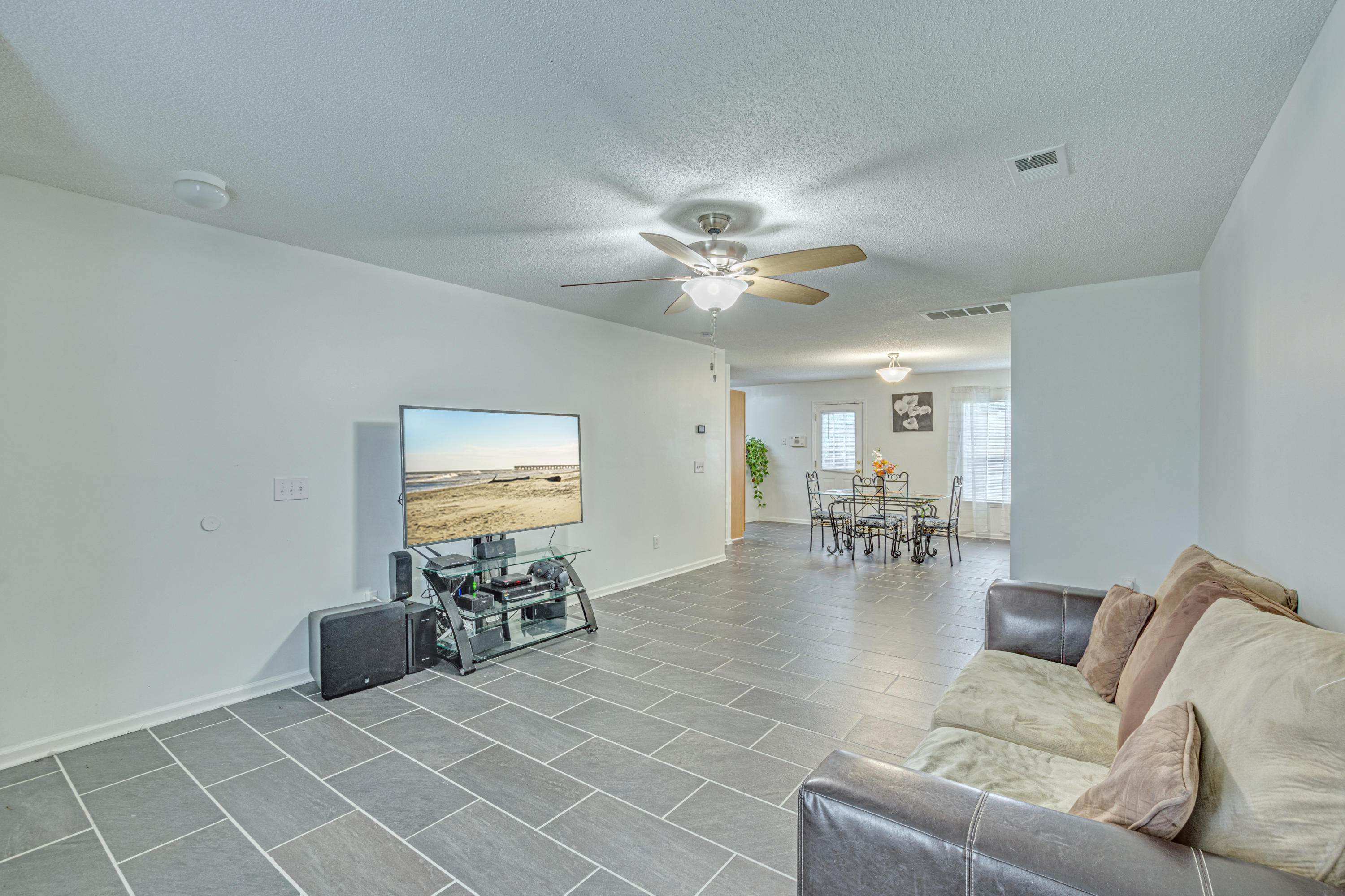 623 State Rd S-8-977 Moncks Corner, SC 29461 - Photo 7 of 33 27 (1)