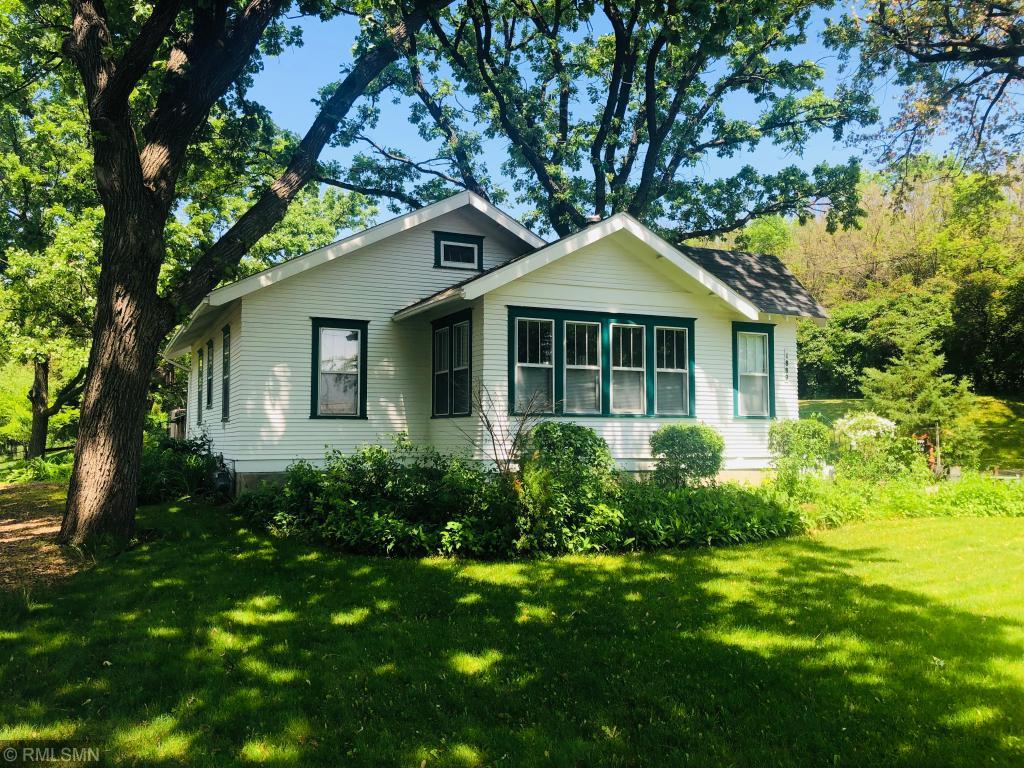 1889 County Rd B East Maplewood, MN 55109 - Photo 1 of 16 Gallery Image 1