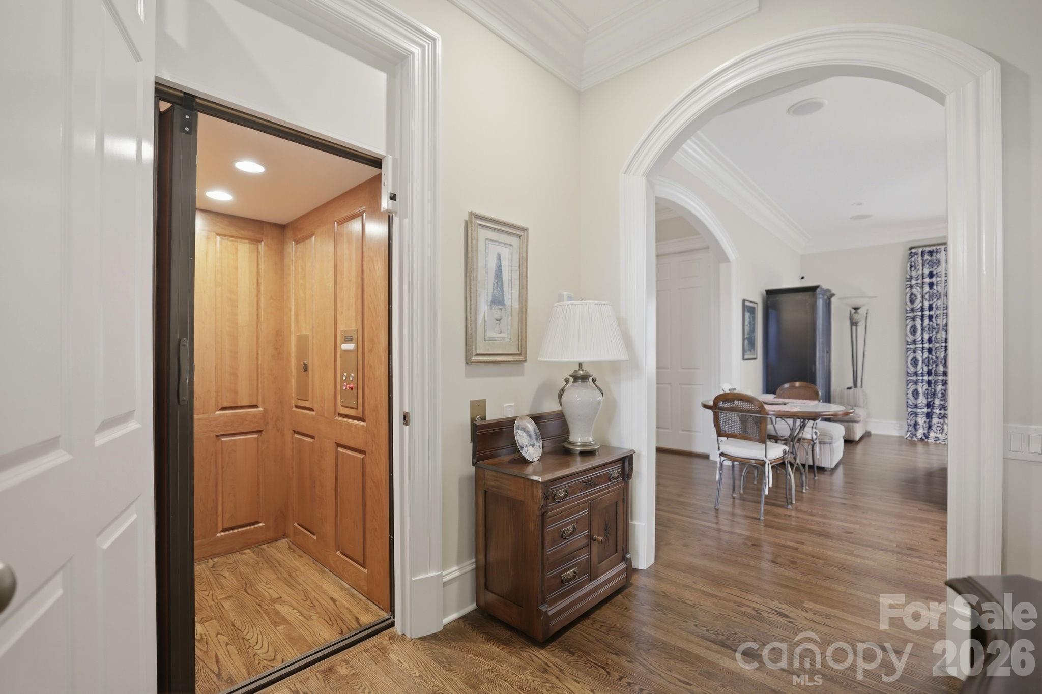 2044 Queens Road West Charlotte, NC 28209 - Photo 18 of 44 Gallery Image 18