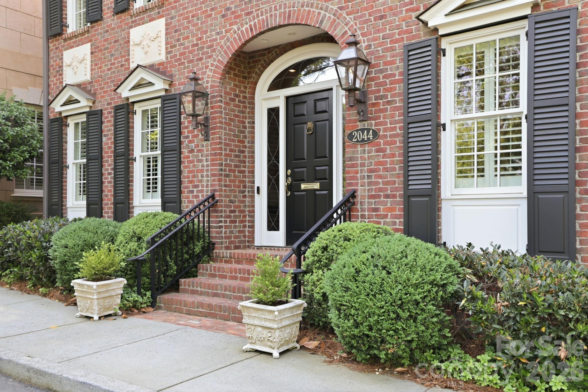 2044 Queens Road West Charlotte, NC 28209 - Photo 3 of 44 Gallery Image 3