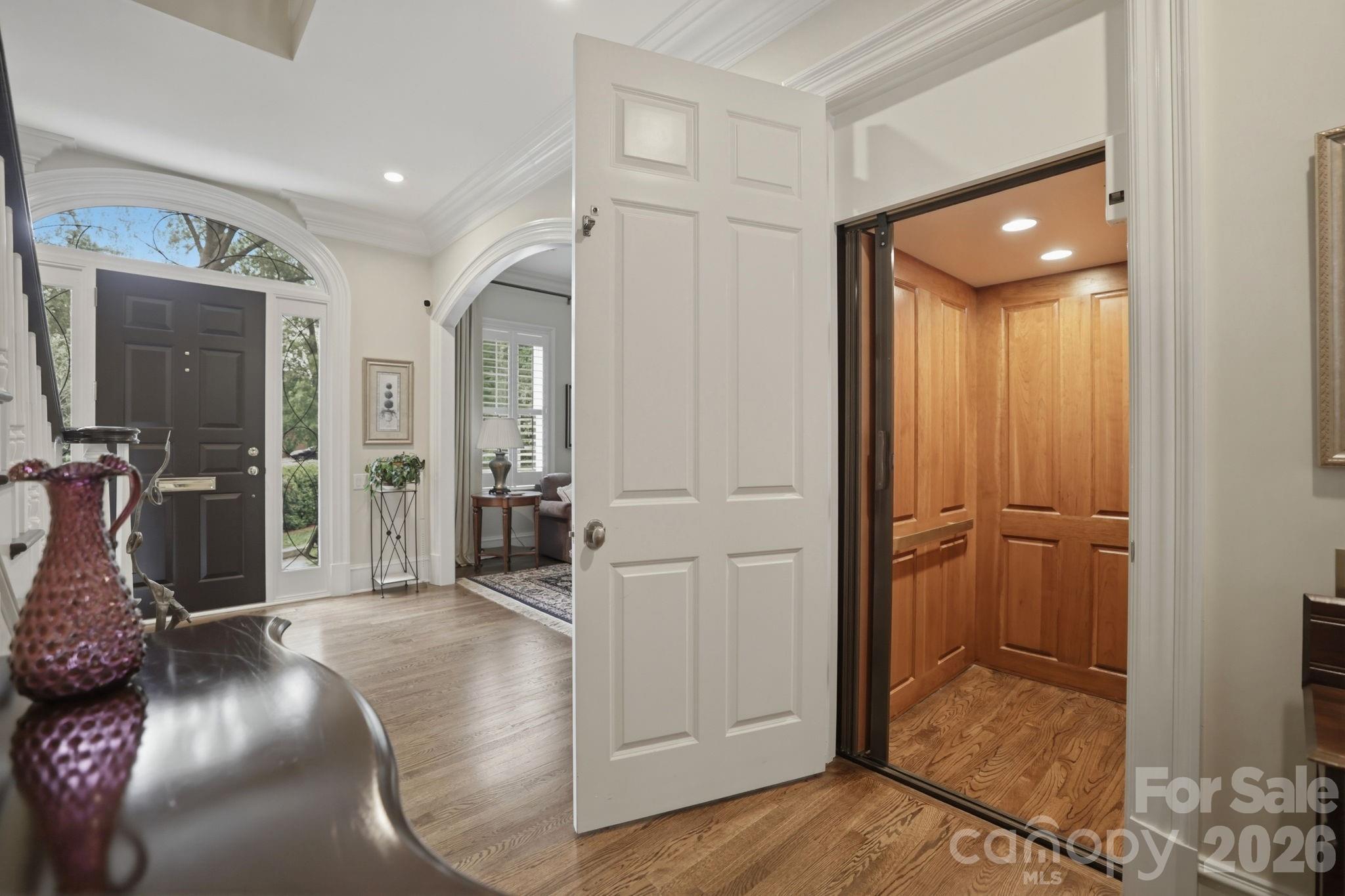 2044 Queens Road West Charlotte, NC 28209 - Photo 7 of 44 Gallery Image 7