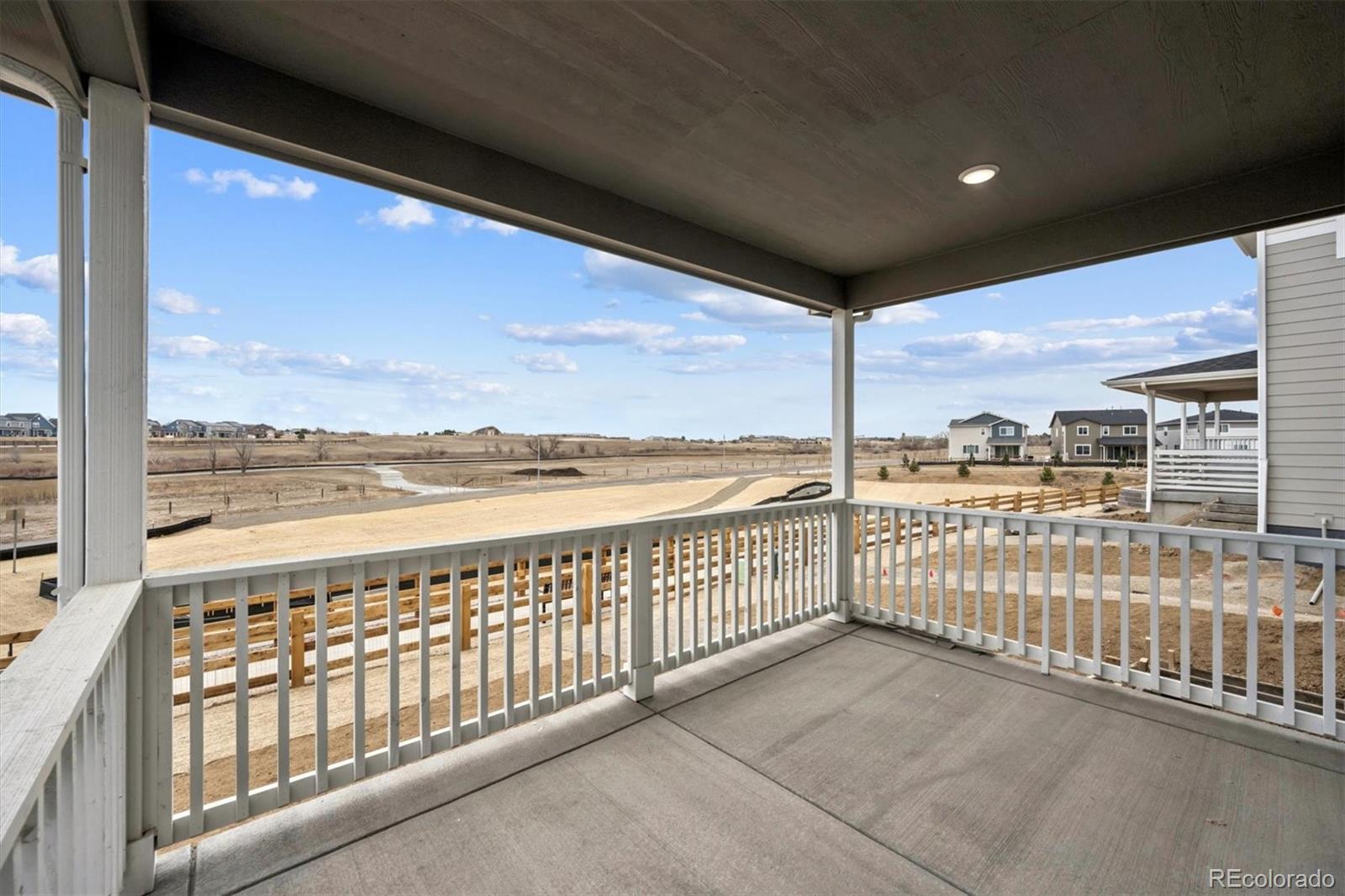 424 South Rifle Street Aurora, CO 80017 - Photo 19 of 23 a view of a city from a balcony