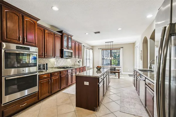 $945,000 | 3811 Ivydale Court, Land O Lakes, FL 34638