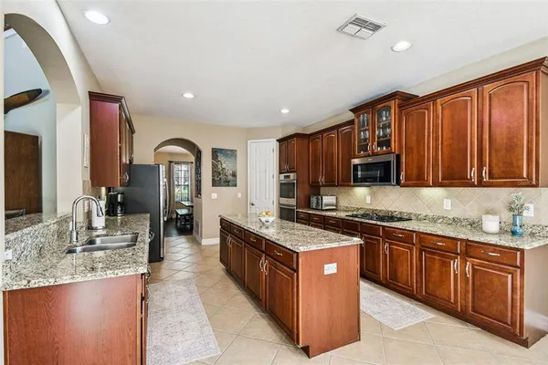 $945,000 | 3811 Ivydale Court, Land O Lakes, FL 34638