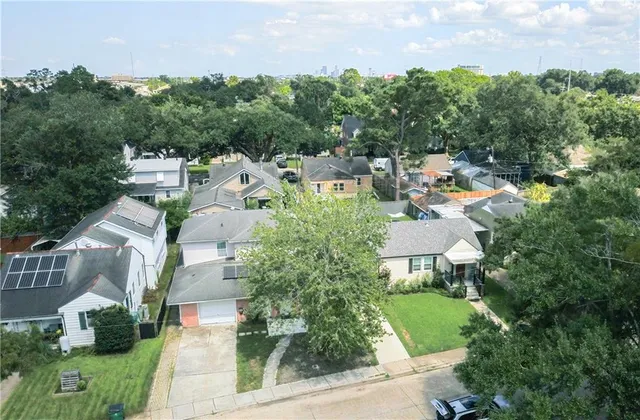 $399,000 | 1015 Roselawn Street, Metairie, LA 70001