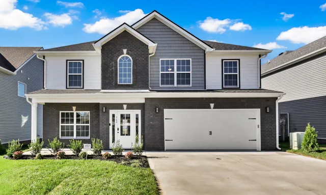$429,900 | 364 Kingland Lane, Clarksville, TN 37043