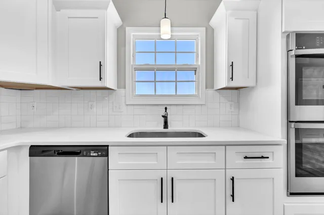 $429,900 | 364 Kingland Lane, Clarksville, TN 37043