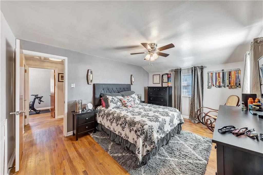 208 Orchard Spring Road Pittsburgh, PA 15220 - Photo 8 of 18 Gallery Image 8