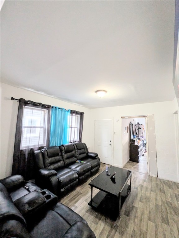 26 Skuse Street Rochester, NY 14605 - Photo 5 of 16 Dining room/ Living room