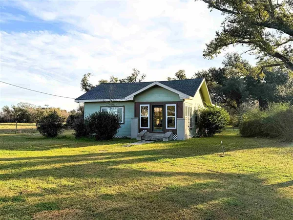 $139,900 | 965 West Main Street, Hackberry, LA 70645