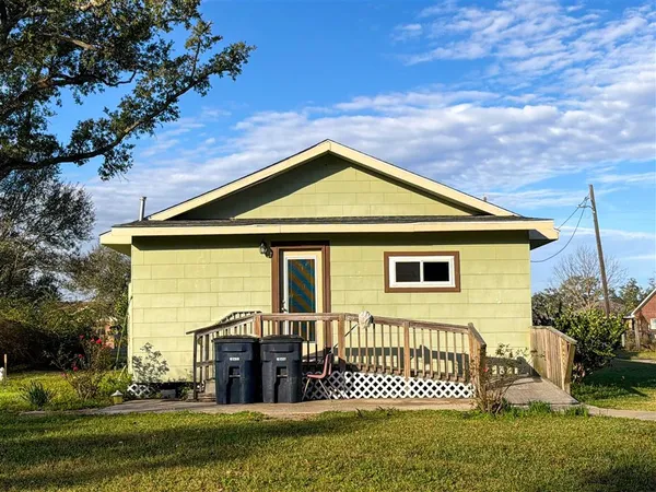 $139,900 | 965 West Main Street, Hackberry, LA 70645