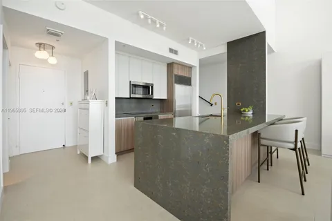 $2,125,000 | 3470 East Coast Avenue, Unit PH102, Miami, FL 33137