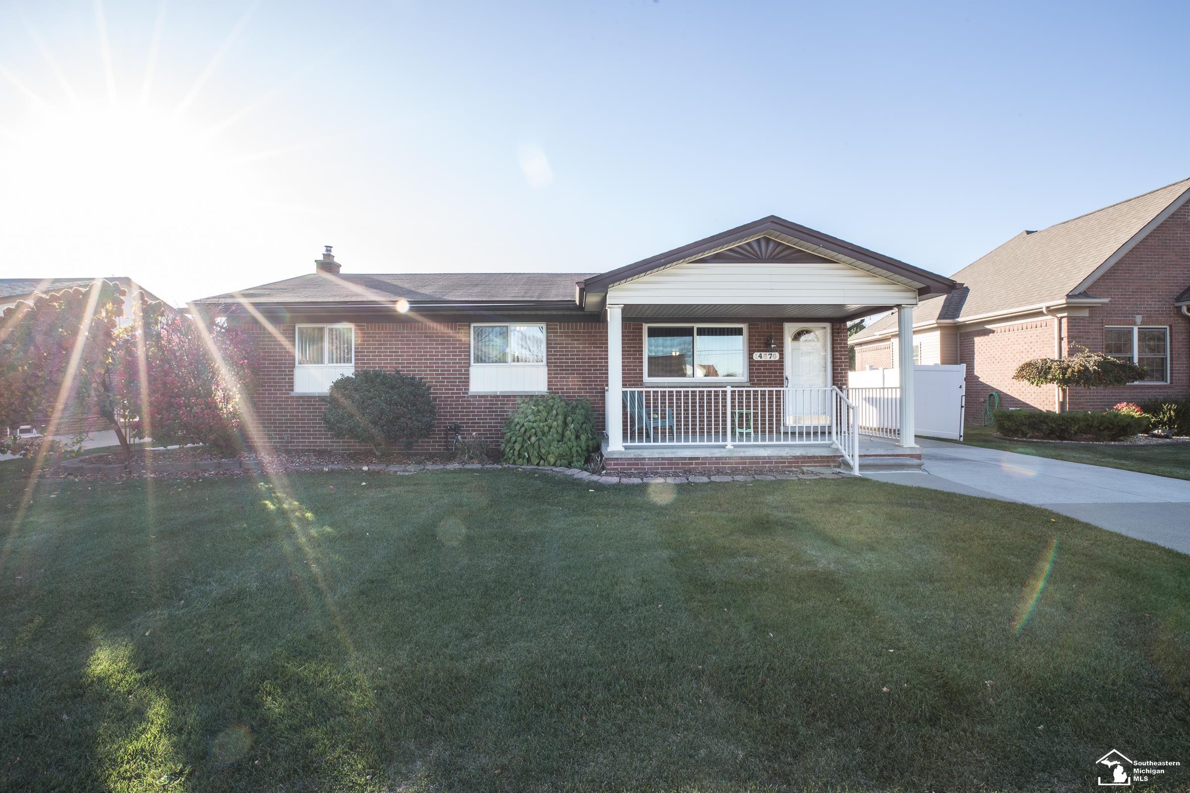 14876 Reeck Road Southgate, MI 48195 - Photo 1 of 23 50160680-a1fbf207-9a5f-4698-be2d-624dc0835d30.JPG