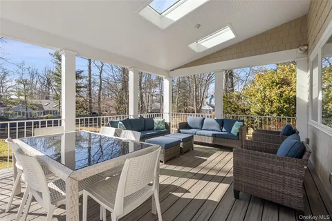 $2,995,000 | 4 Trails End, Rye, NY 10580