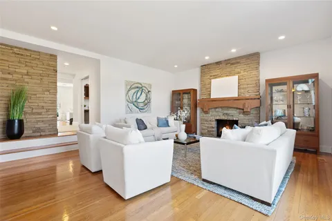 $2,995,000 | 4 Trails End, Rye, NY 10580