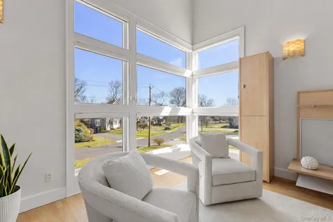 $2,995,000 | 4 Trails End, Rye, NY 10580