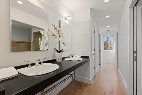 $2,995,000 | 4 Trails End, Rye, NY 10580