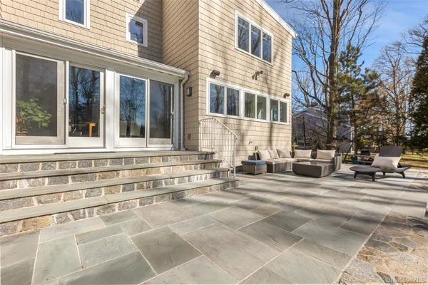 $2,795,000 | 4 Trails End, Rye, NY 10580