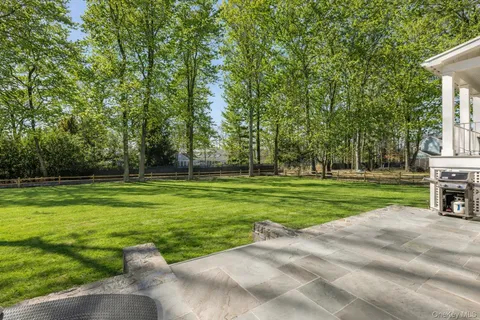 $2,995,000 | 4 Trails End, Rye, NY 10580
