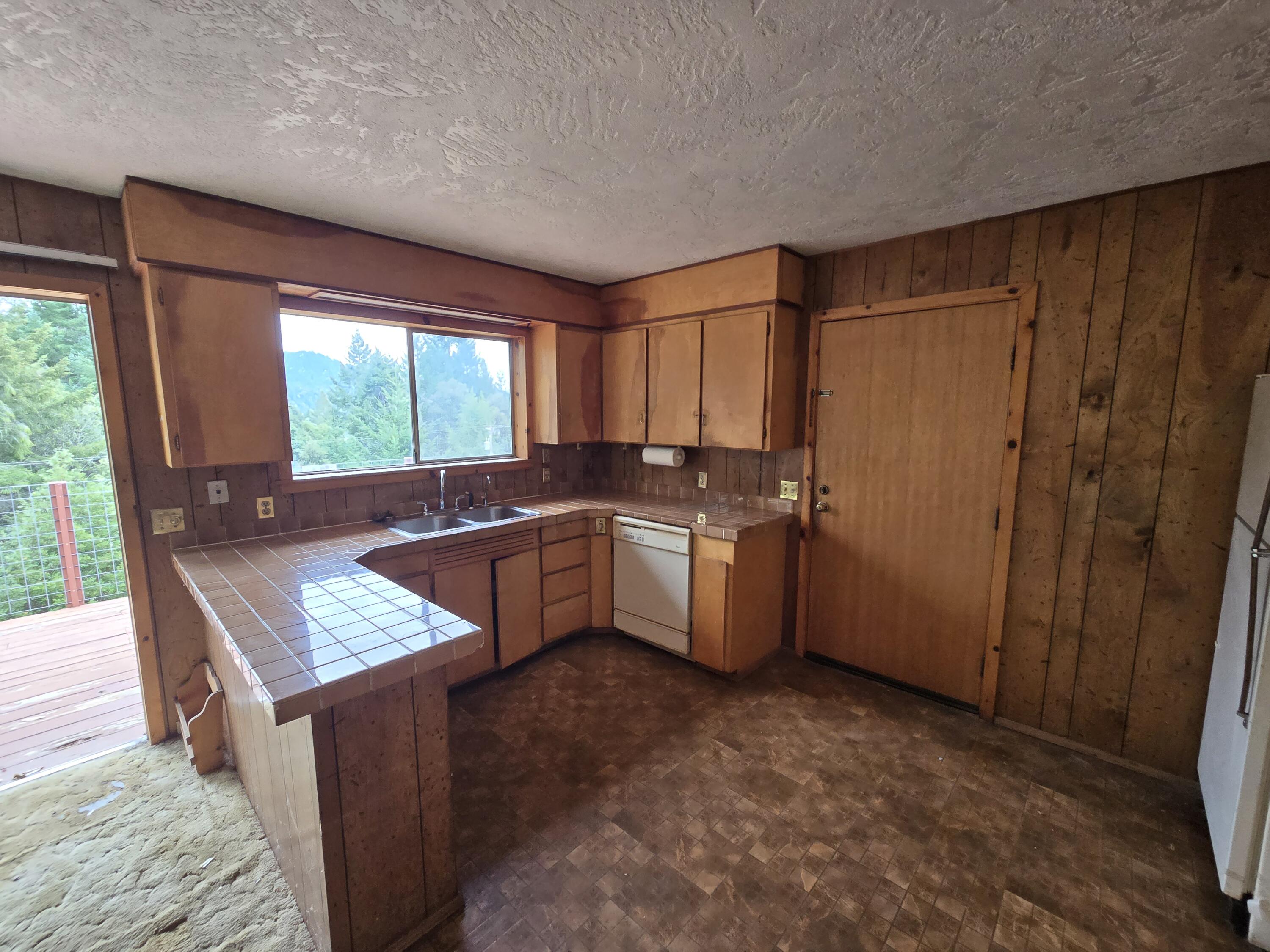 330 Colony Road Myers Flat, CA 95554 - Photo 6 of 41