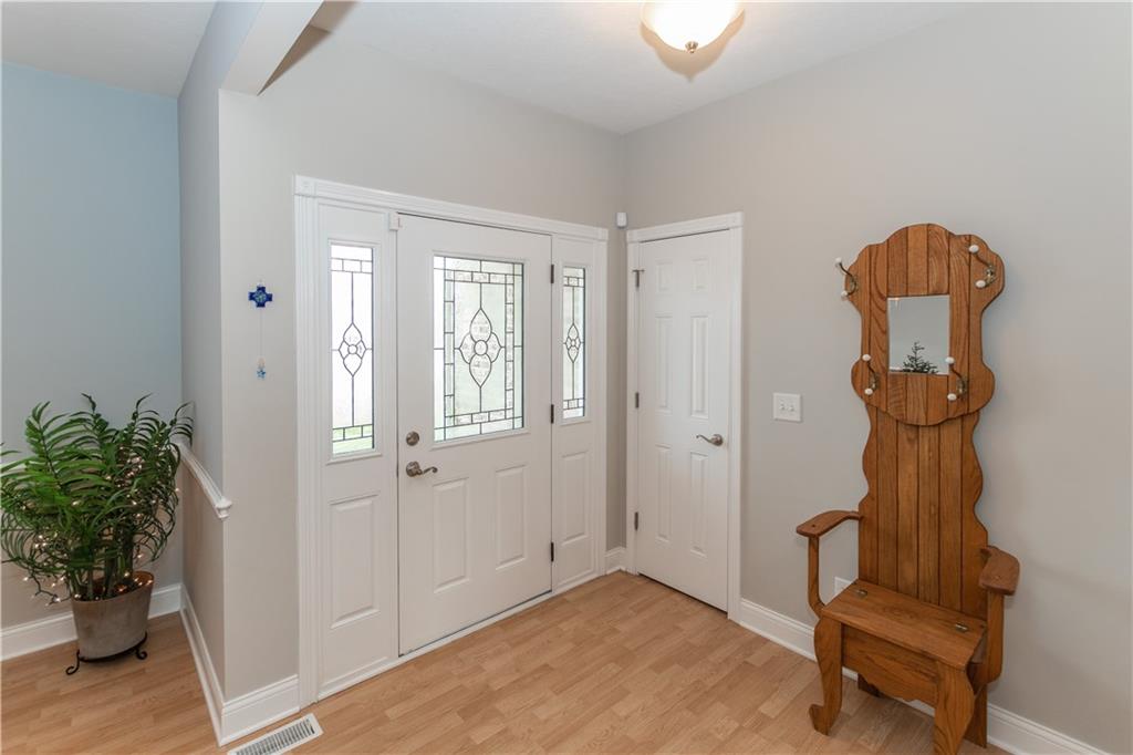 6781 Hall Road Plainfield, IN 46168 - Photo 3 of 27