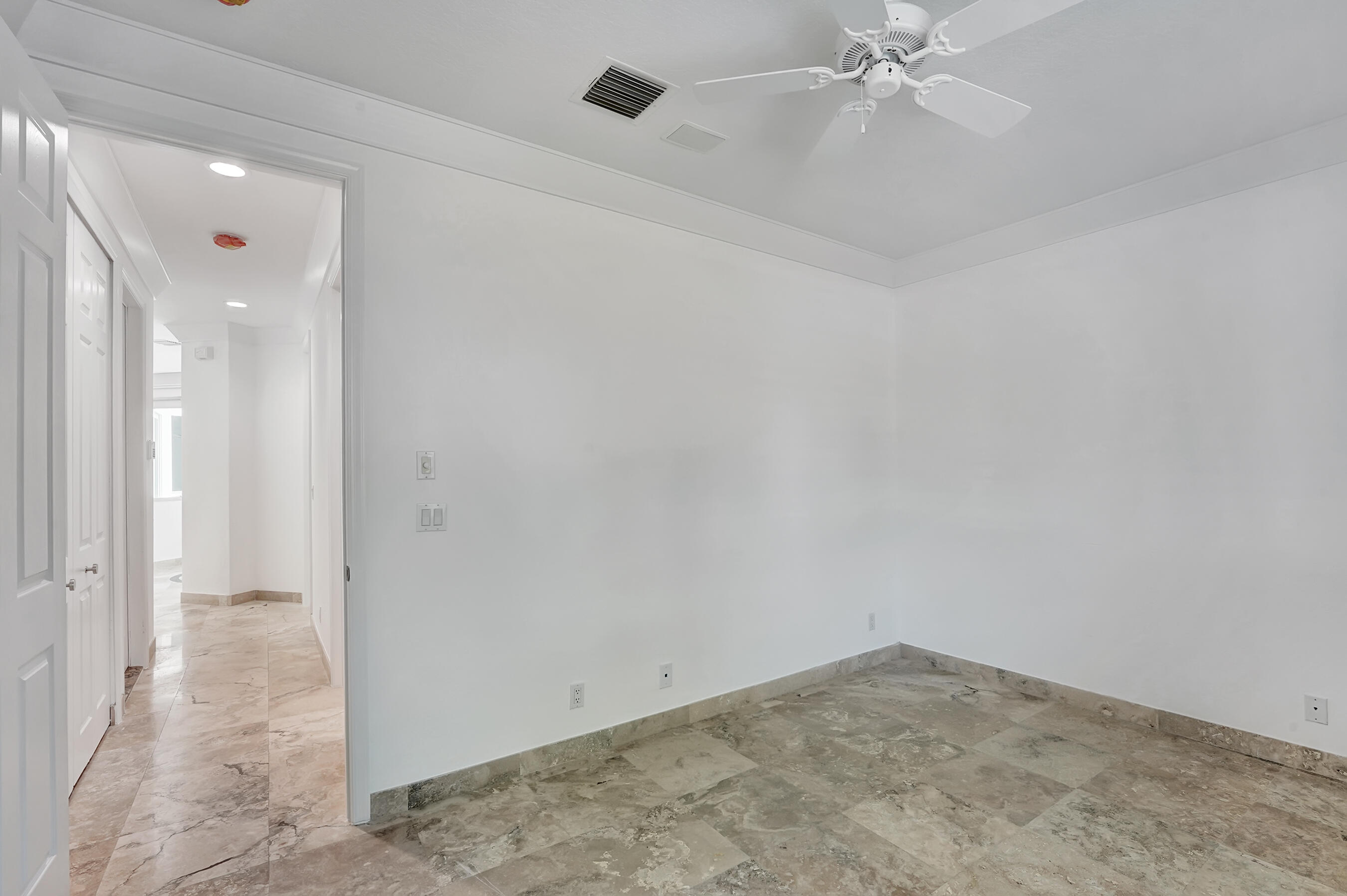 3555 Commodore Circle Delray Beach, FL 33483 - Photo 15 of 31 image6