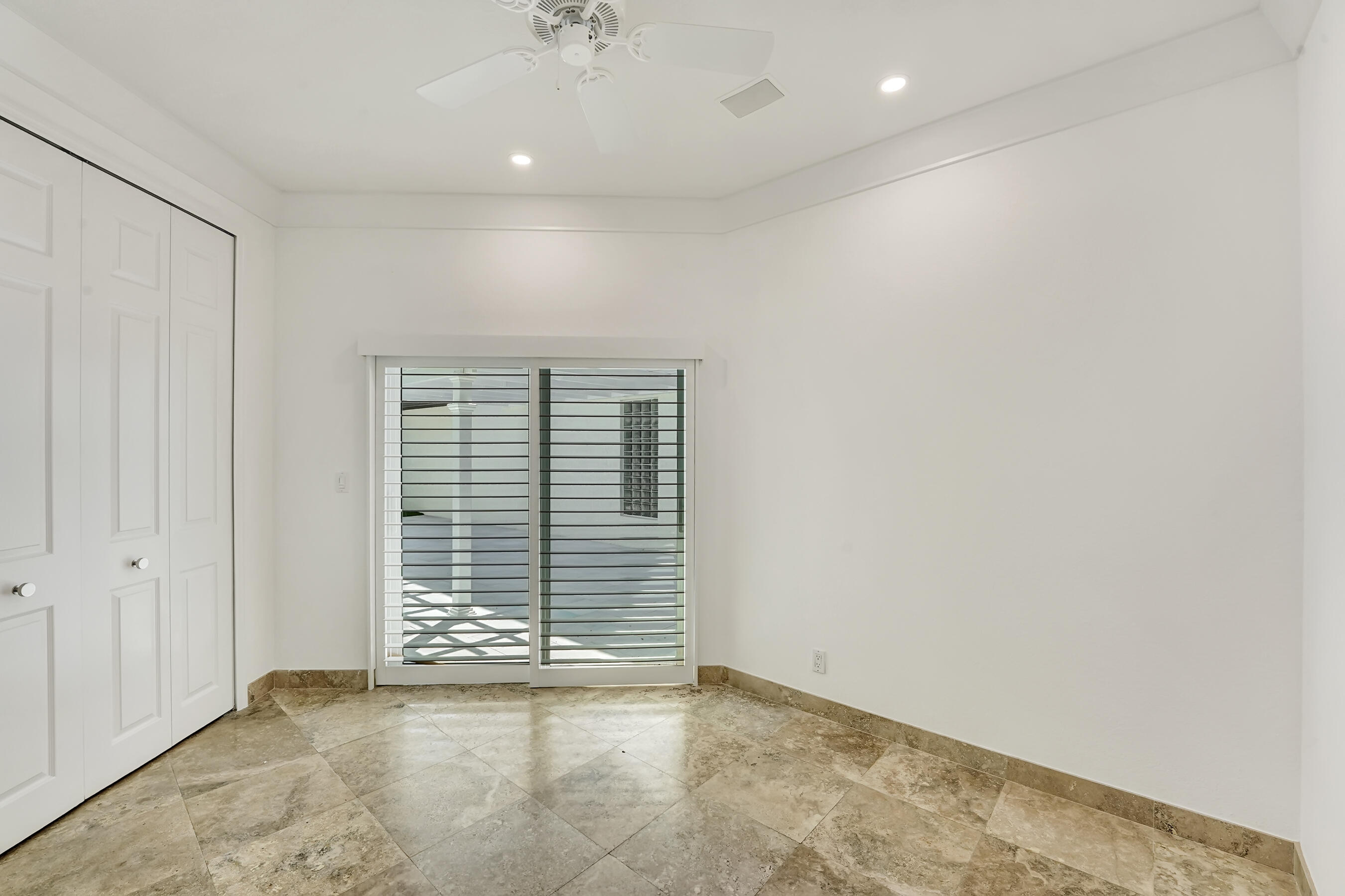 3555 Commodore Circle Delray Beach, FL 33483 - Photo 18 of 31 image2