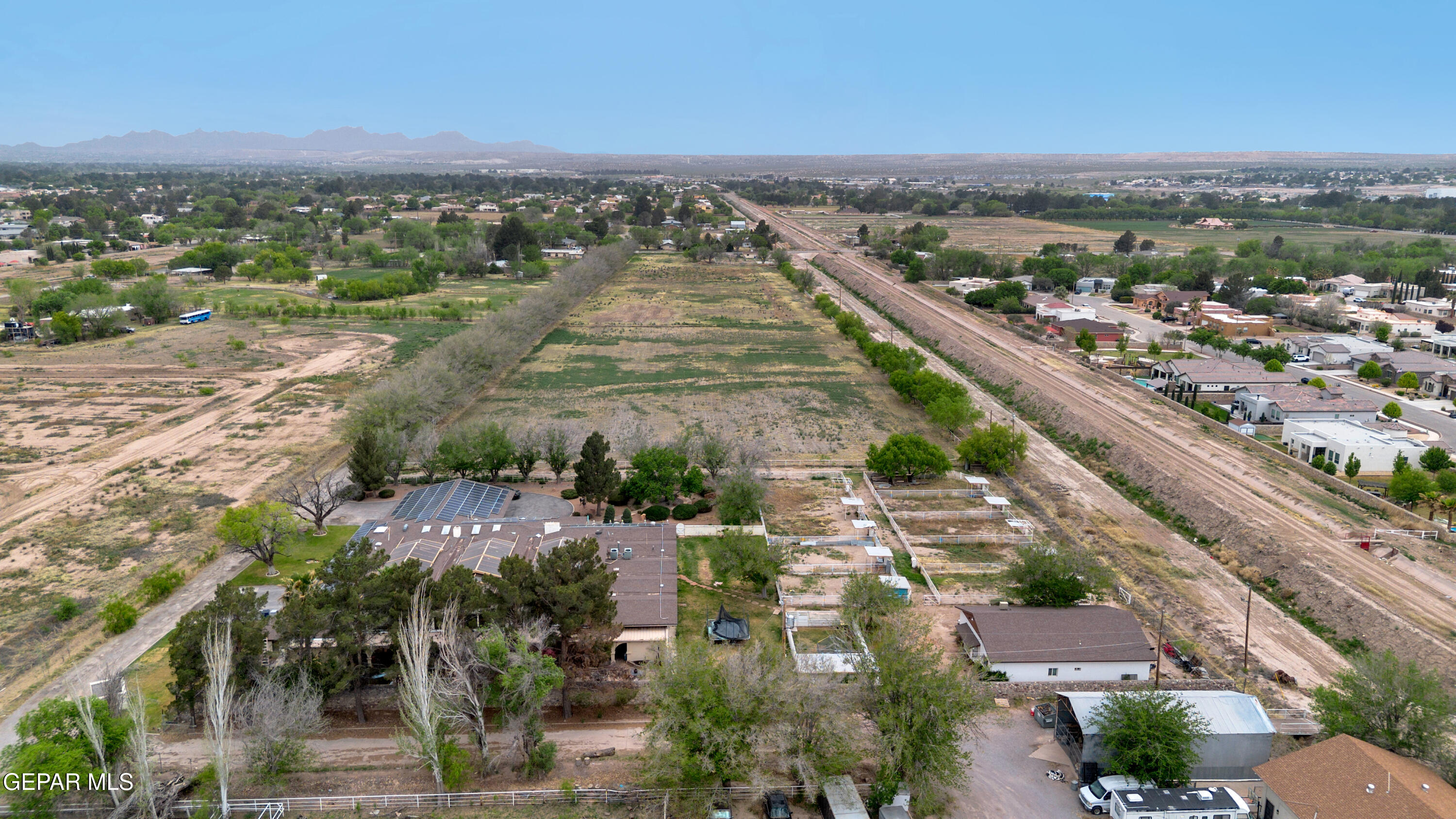 877 Gomez Road El Paso, TX 79932 - Photo 133 of 143 10 (8)