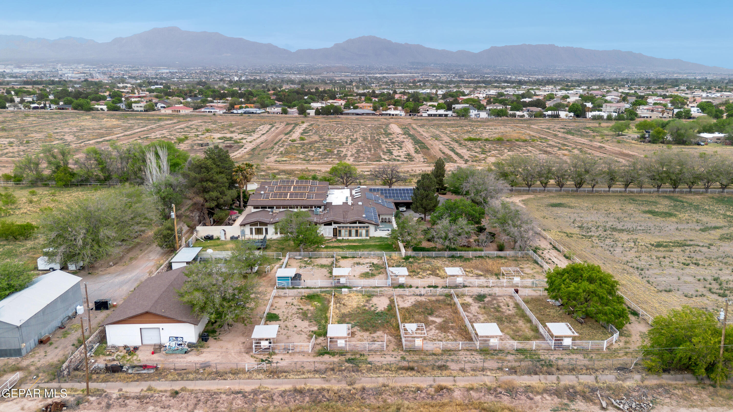 877 Gomez Road El Paso, TX 79932 - Photo 135 of 143 10 (10)