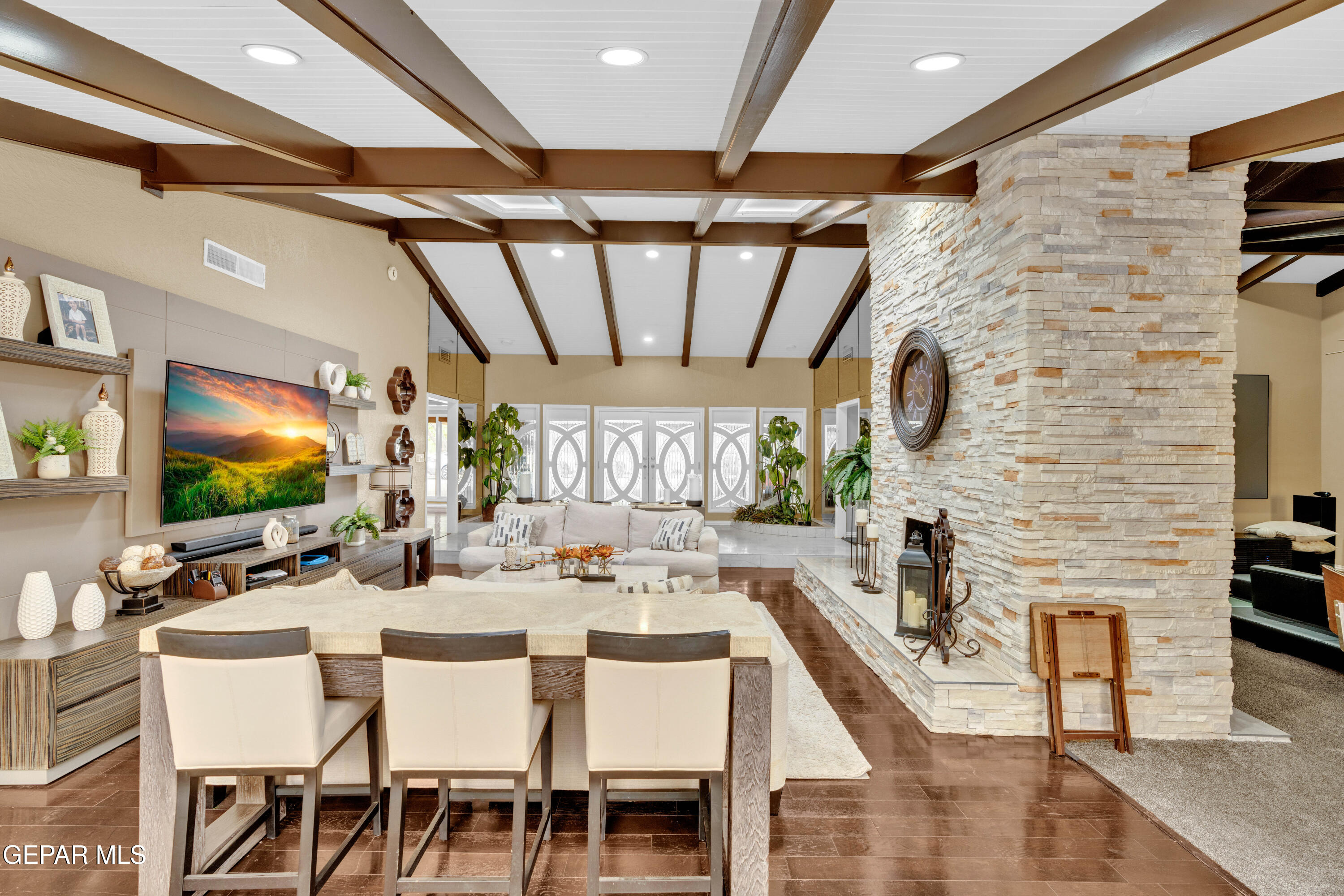 877 Gomez Road El Paso, TX 79932 - Photo 20 of 143 3 (8)