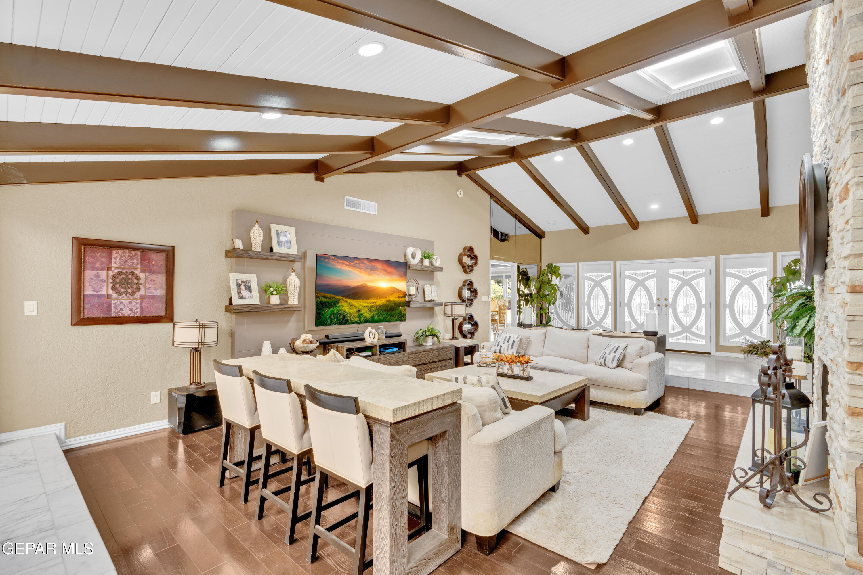 877 Gomez Road El Paso, TX 79932 - Photo 21 of 143 3 (9)