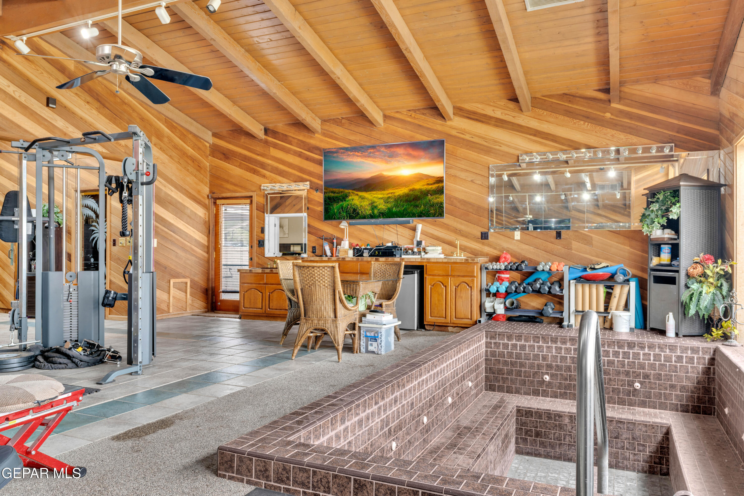 877 Gomez Road El Paso, TX 79932 - Photo 65 of 143 5 (34)