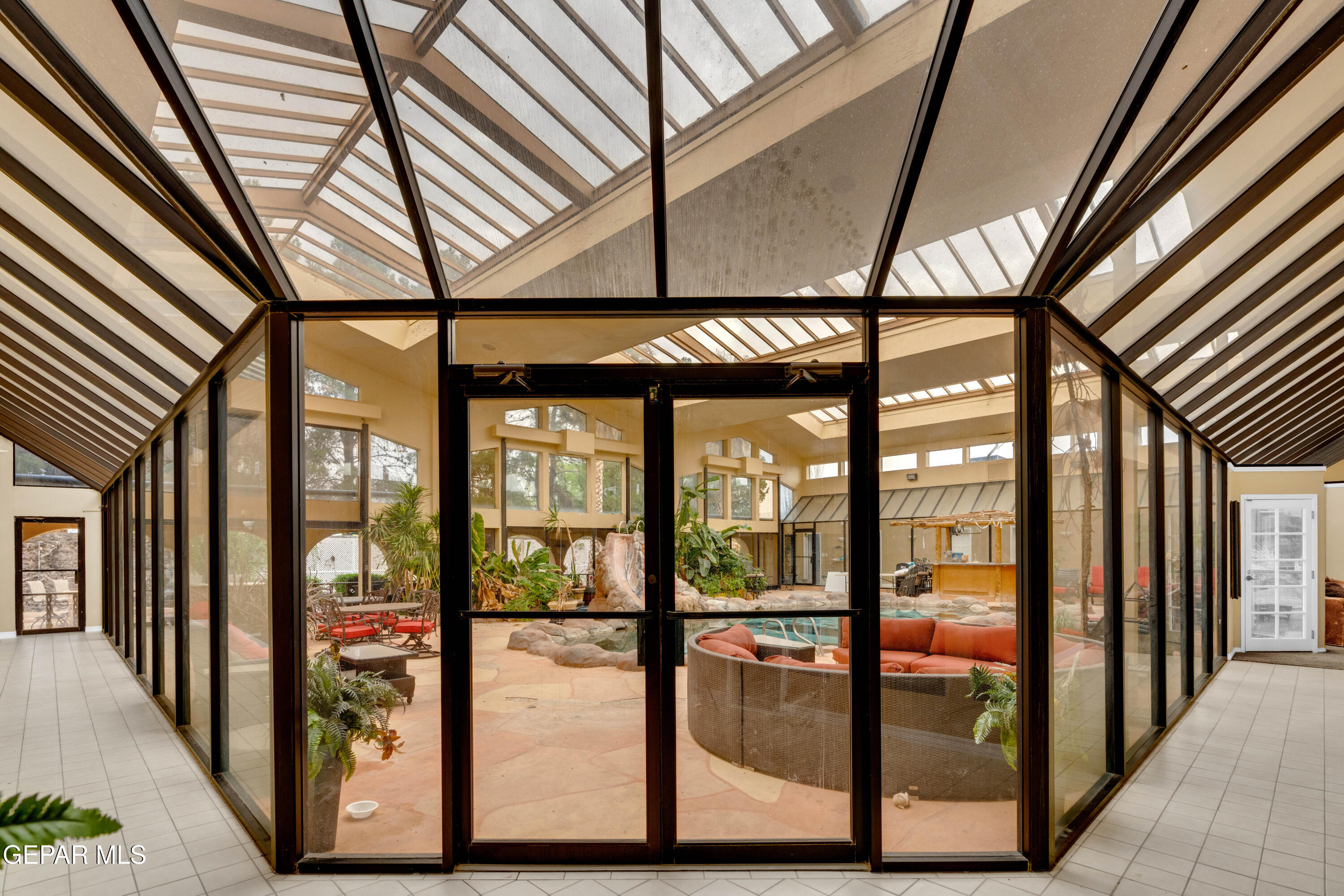 877 Gomez Road El Paso, TX 79932 - Photo 68 of 143 5 (37)