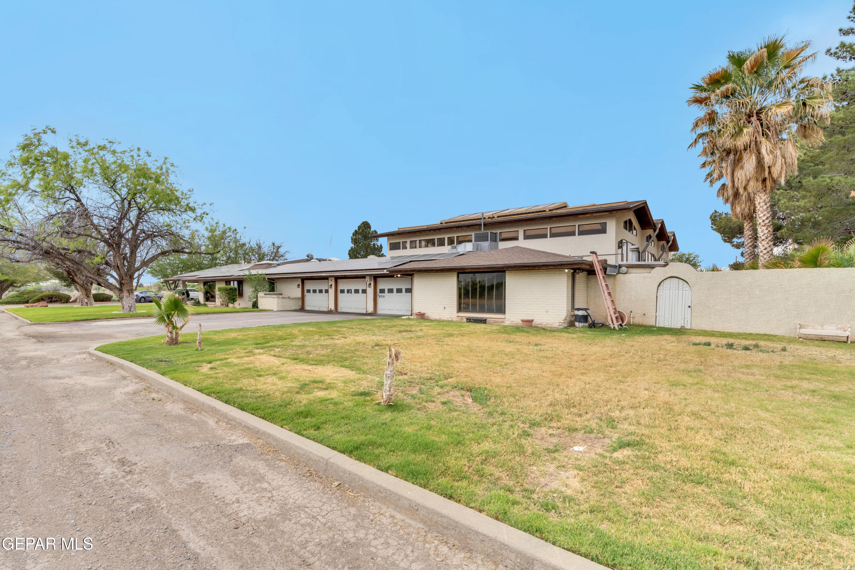 877 Gomez Road El Paso, TX 79932 - Photo 8 of 143 1 (5)