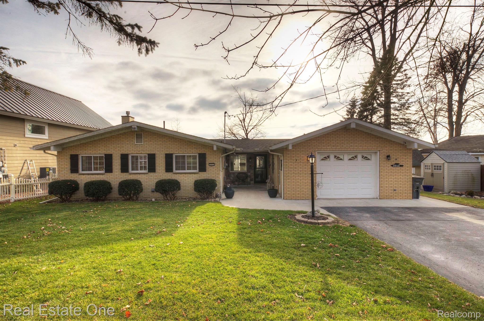 3312 Rush Lake Road Pinckney, MI 48169 - Photo 1 of 64 Gallery Image 1