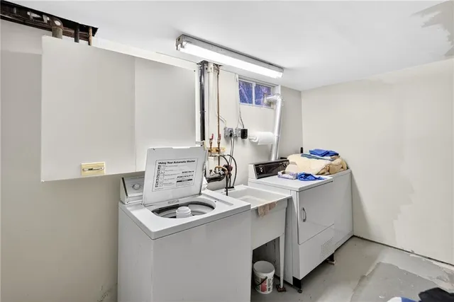 $299,999 | 1820 Raccoon Run Road, Monongahela, PA 15063