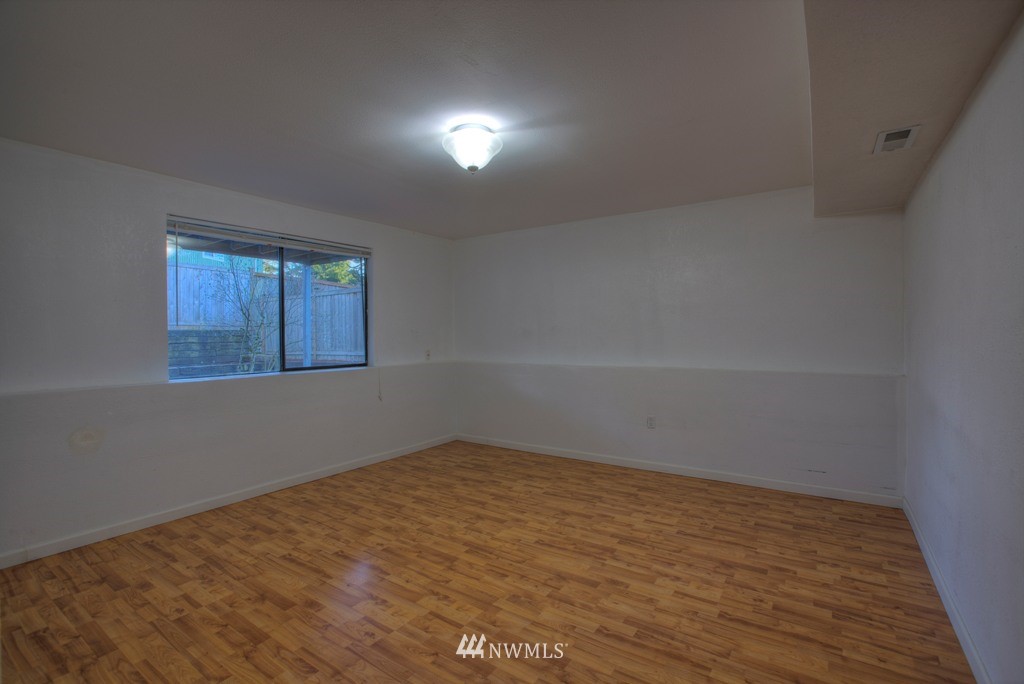 16109 Southeast 175th Street Renton, WA 98058 - Photo 17 of 17 Gallery Image 17